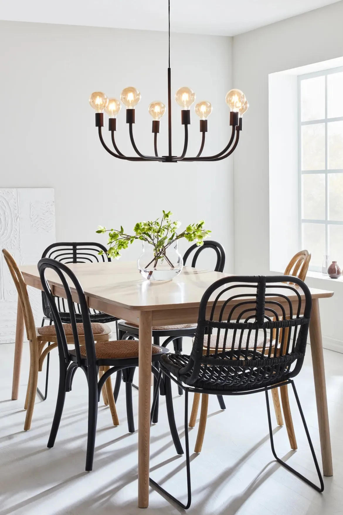 Amistoso Taklampa Svart 8 Lampor