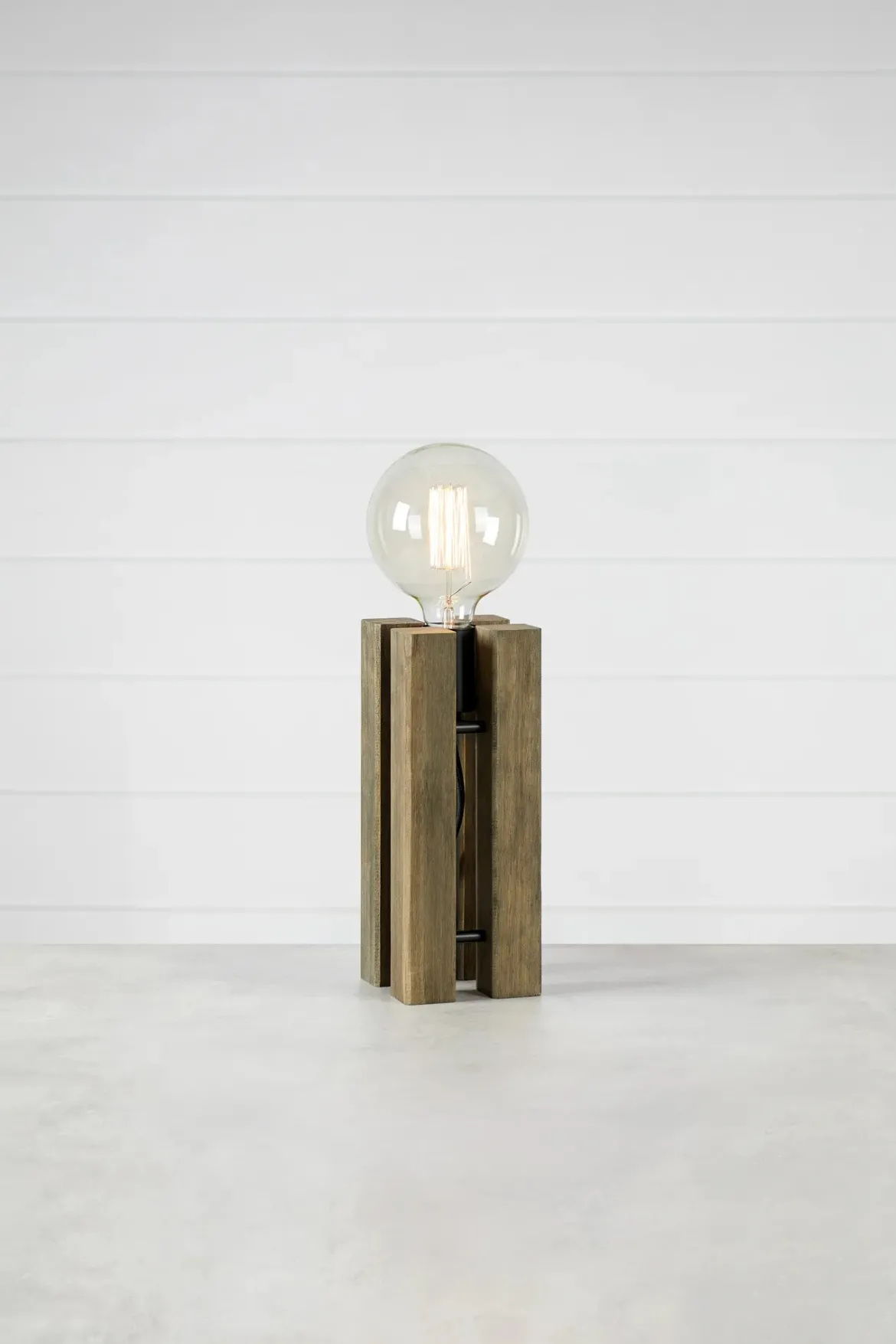 Lodge Bordslampa Brun 28 cm