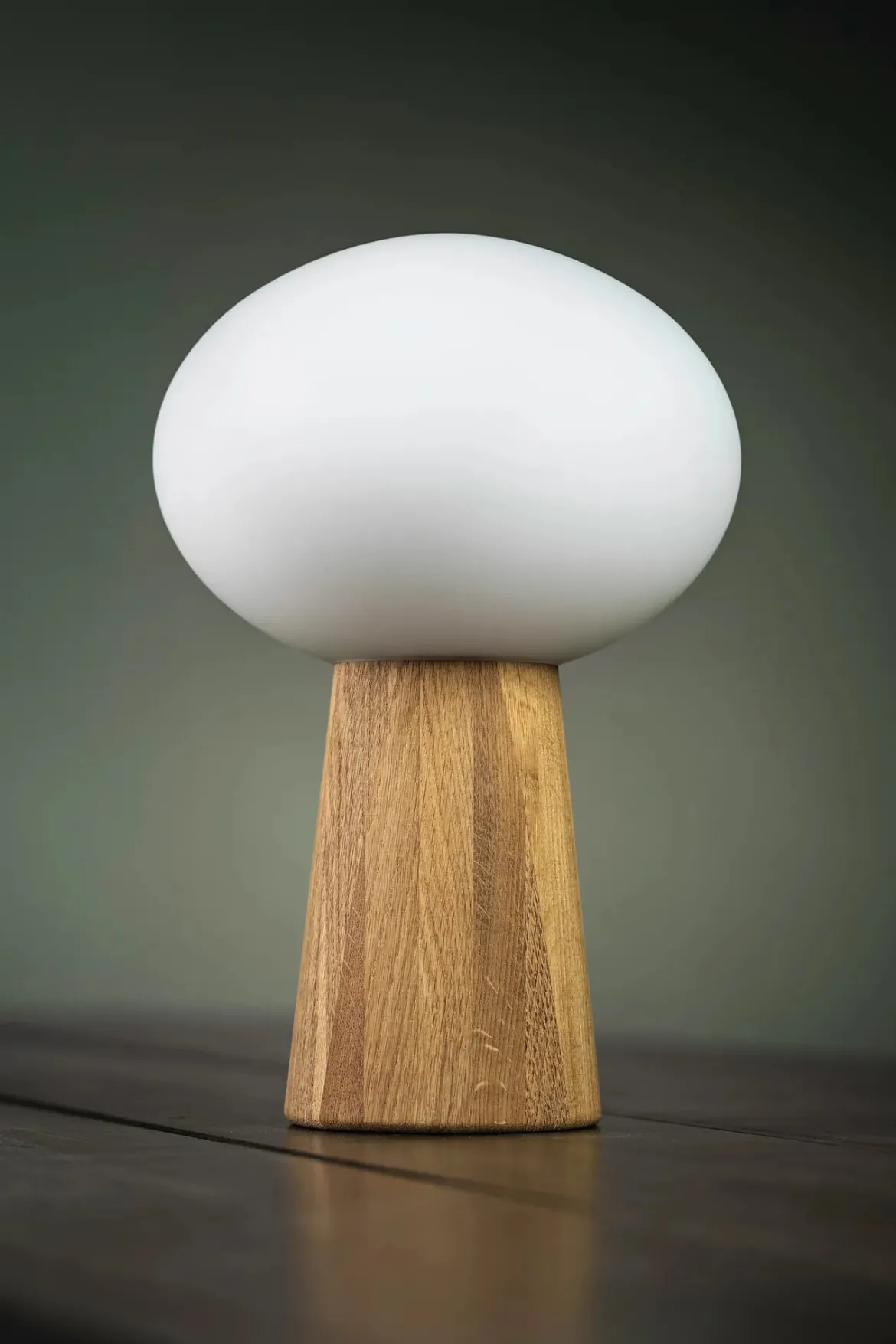 Pater Bordslampa Ek