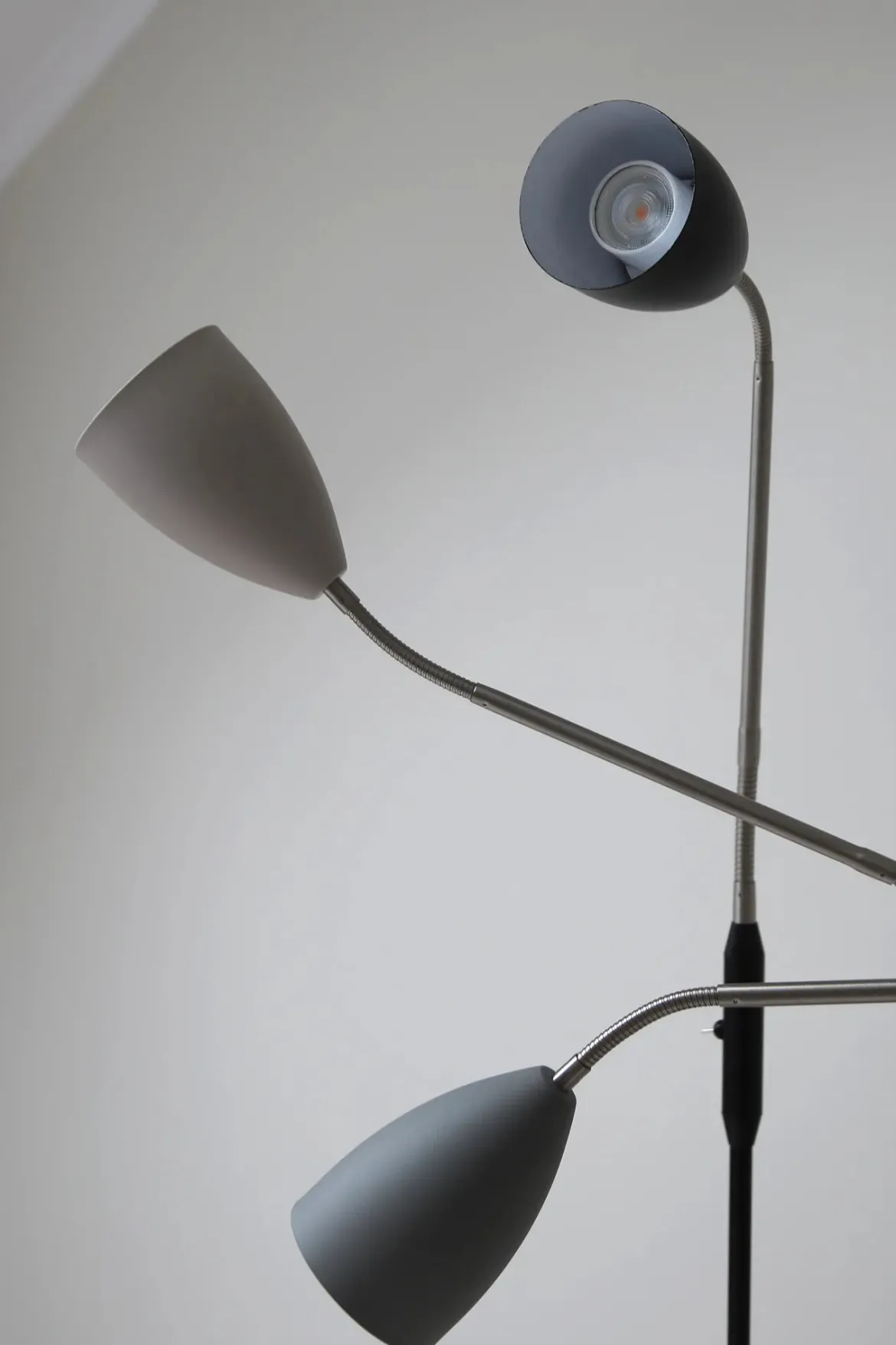 Patro Golvlampa Grå 3-stegsdimbar