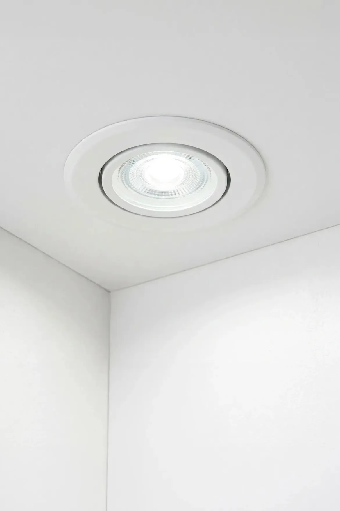 Pluto Downlight Vit Dimbar