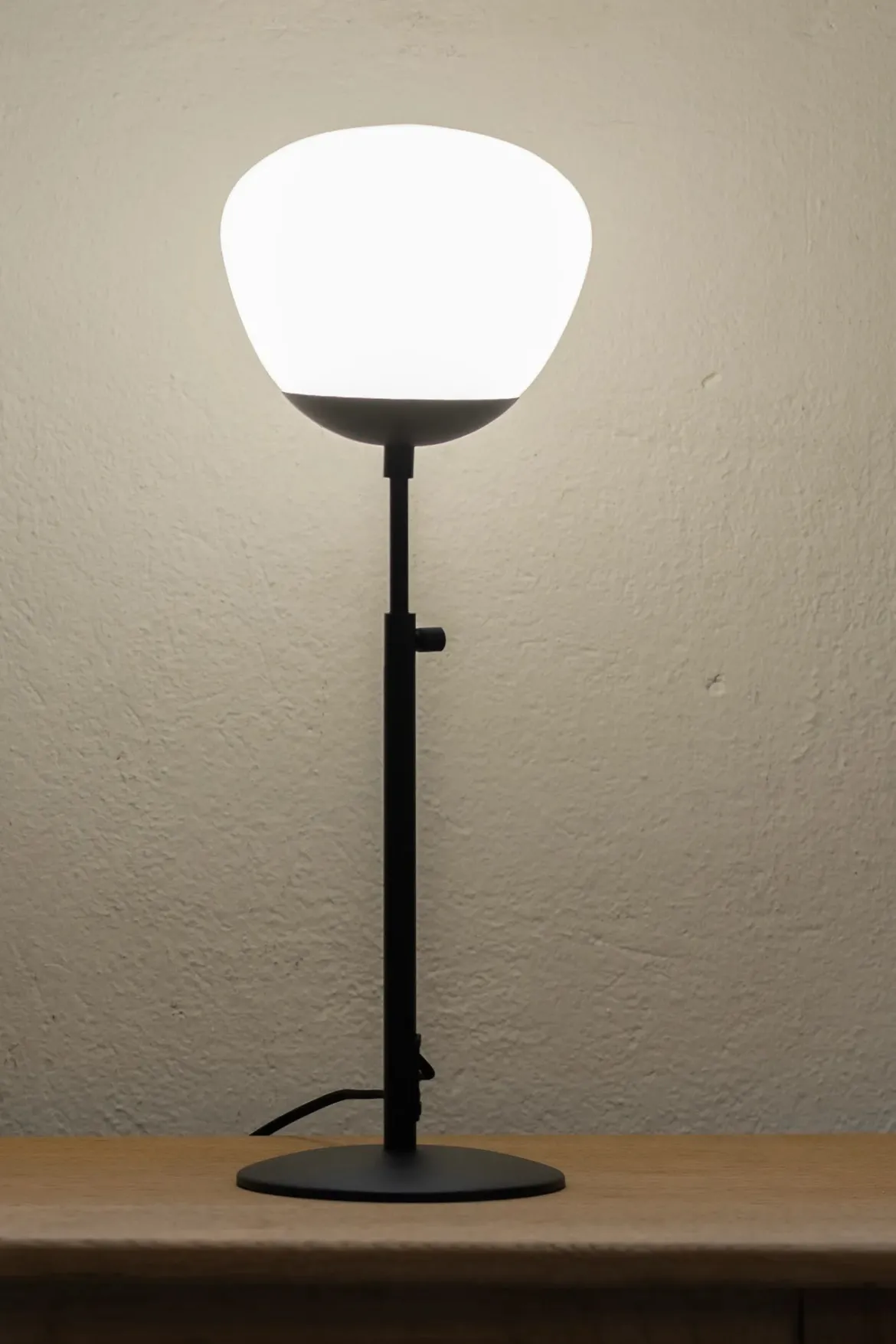 Rise Bordslampa Svart Liten
